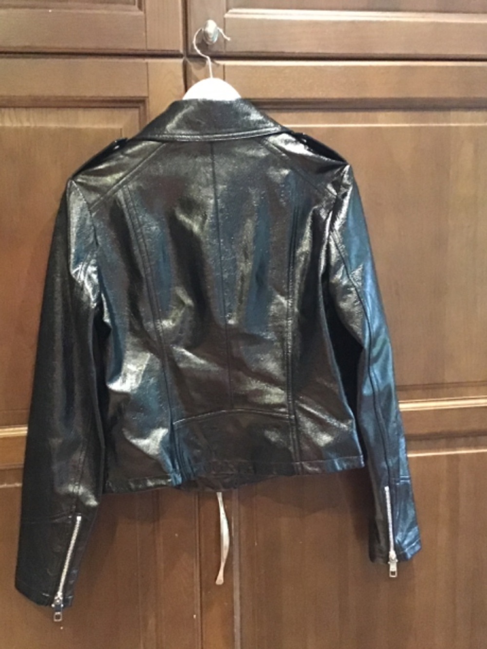 Shiny black jacket - Picture 2 of 2
